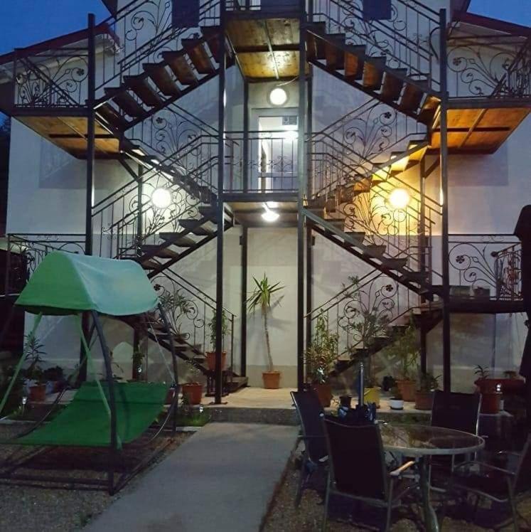 Hotel Vila Robert Schitu Exterior foto